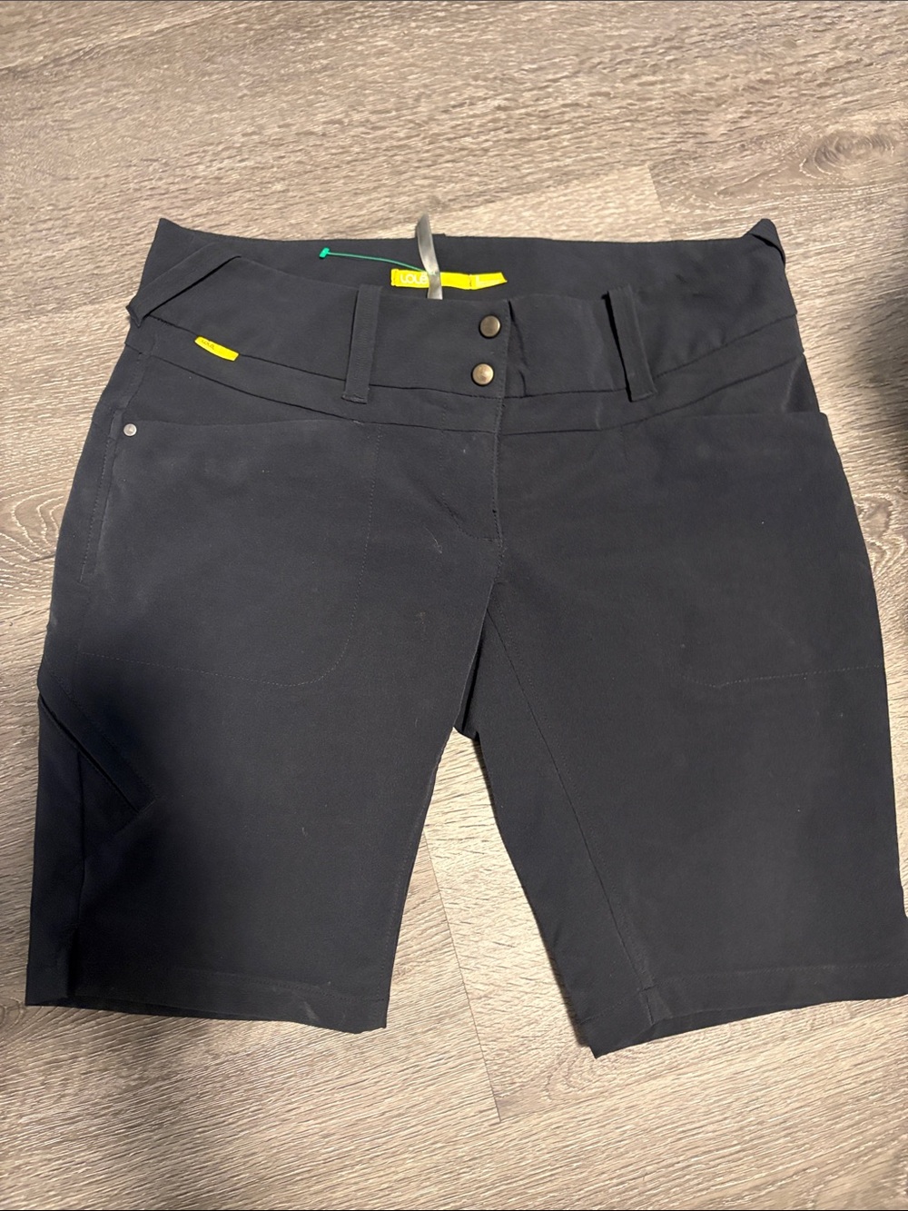 Lole Black Mid-Rise Stretch Bermuda Shorts
